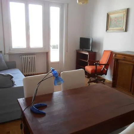Allo Sferisterio, Appartement *
